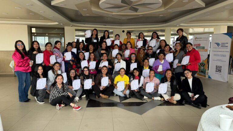 Apthapi de mujeres periodistas