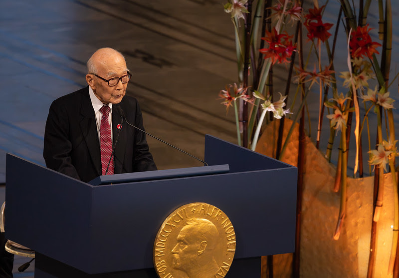  Terumi Tanaka, copresidente de Nihon Hidankyo, superviviente de Hiroshima, en la conferencia Nobel