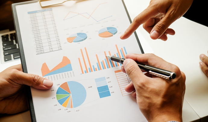 meeting-finance-project-workplace-paper-account.jpg