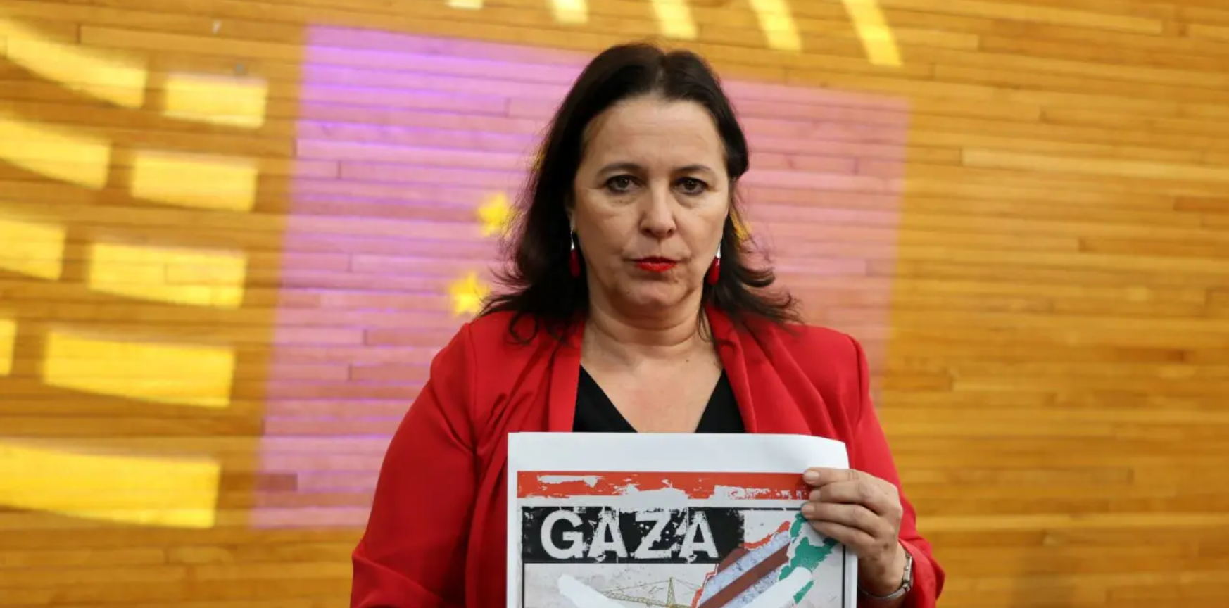 ANA_MIRANDA_(2).png