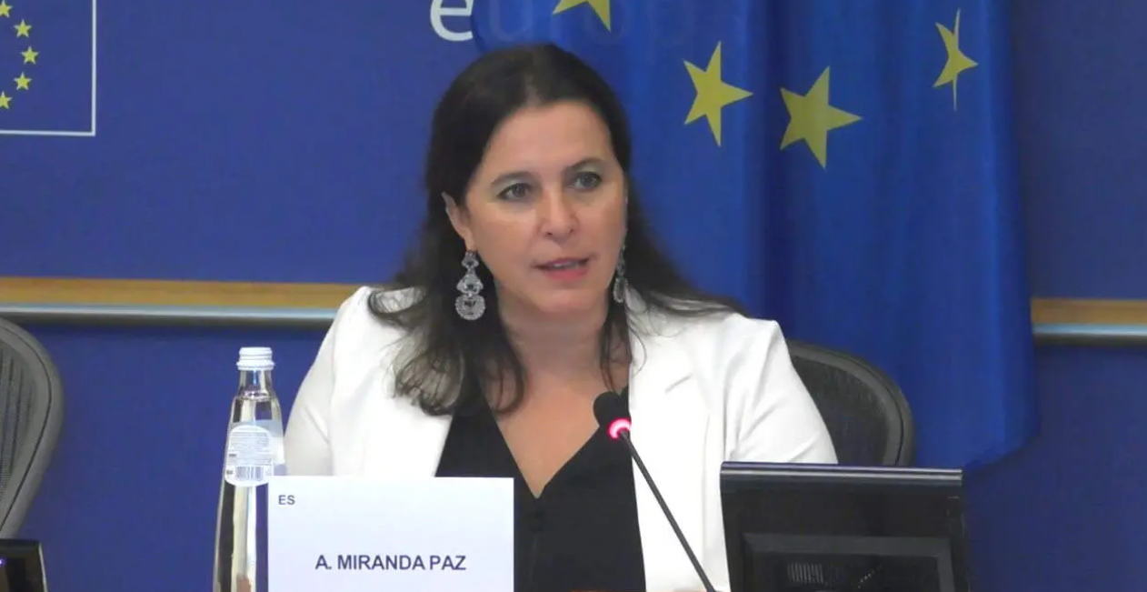 ana_miranda_(3).png